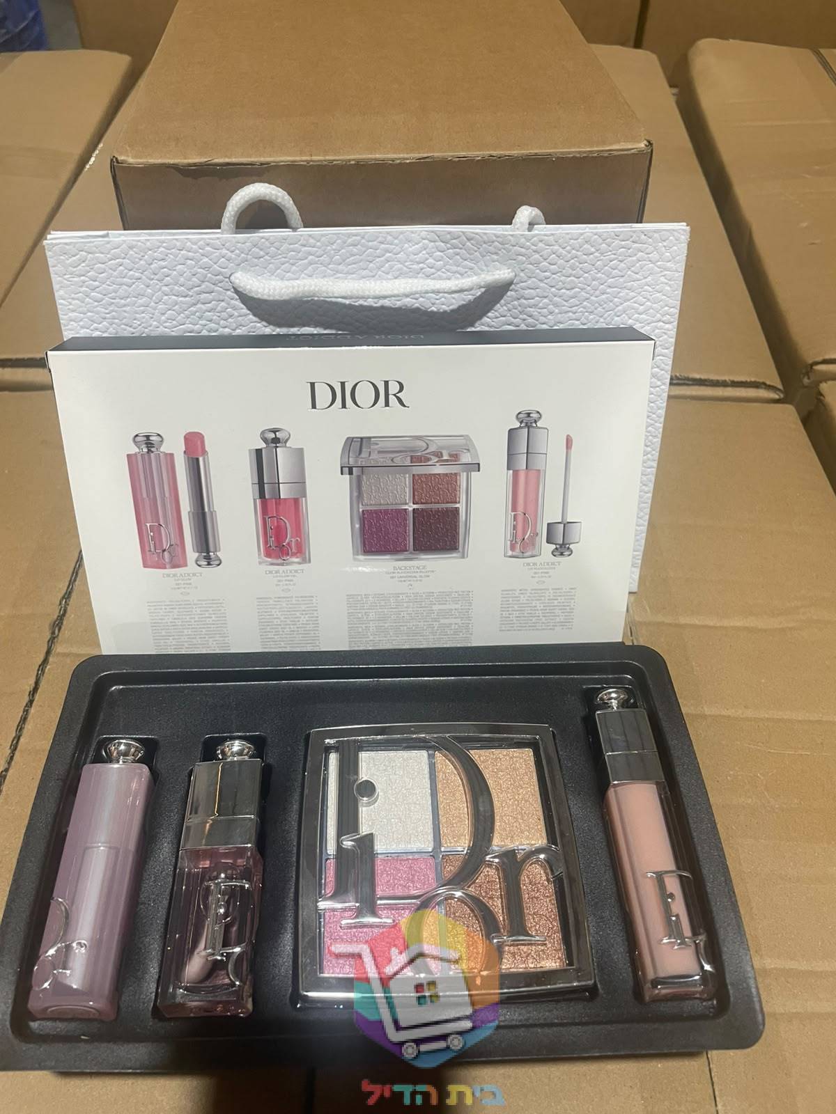 מארז איפור Dior Addict עם פלטת Backstage, 4 פריטים
