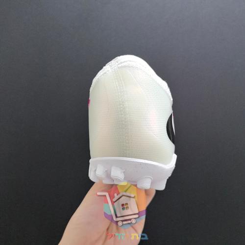Nike Phantom Fußballschuhe für Kunstrasen 3