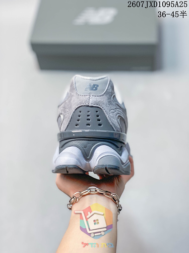 New Balance 9060R Sneakers aus Wildleder für Herren und Damen 16