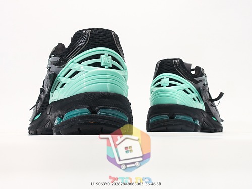 New Balance 1906R Sneaker in Schwarz mit dem N an der Seite 4