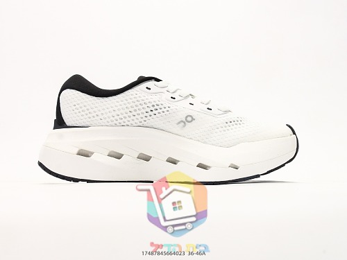 OC Laufschuhe aus perforiertem Mesh mit dicker Sohle 24