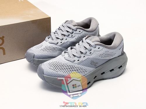 OC Laufschuhe aus perforiertem Mesh mit dicker Sohle 25