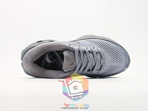 OC Laufschuhe aus perforiertem Mesh mit dicker Sohle 31