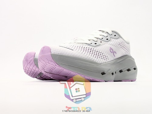 OC Laufschuhe aus perforiertem Mesh mit dicker Sohle 38