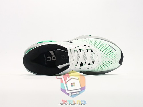 OC Laufschuhe aus perforiertem Mesh mit dicker Sohle 48