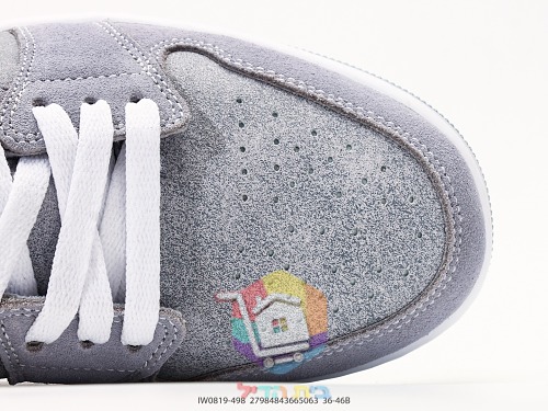 Nike Air Jordan 1 Low Sneaker in grauem Wildleder 2