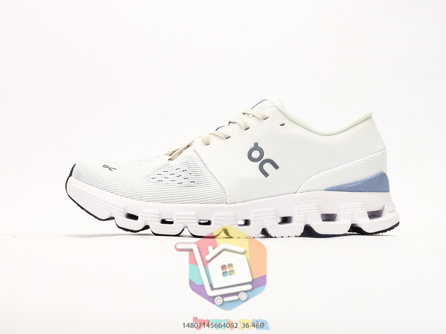 OC Laufschuhe aus Strick mit perforierter Sohle