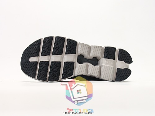 OC Laufschuhe aus Strick mit perforierter Sohle 6