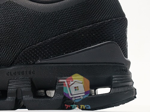 OC Laufschuhe aus Strick mit perforierter Sohle 34