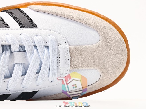 adidas Samba und Superstar Sneaker mit Hello Kitty Print 9
