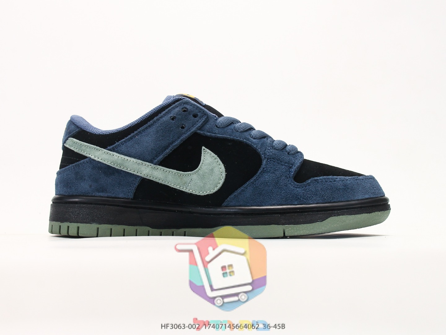 NIKE SB Dunk Low Pro Sneaker in blauem Wildleder