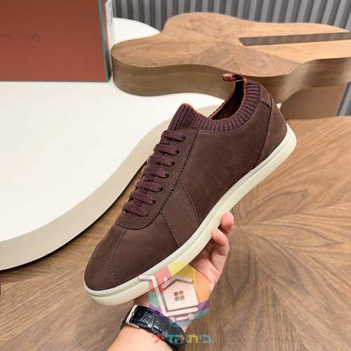 Sneaker Loro Piana aus Wildleder 22