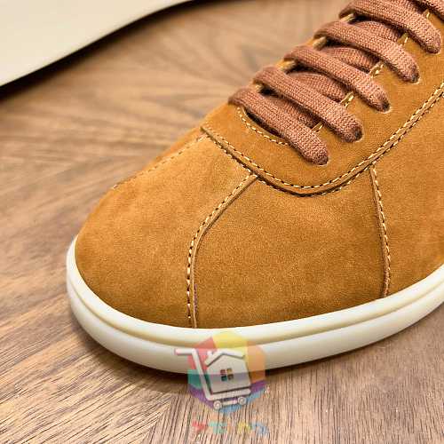 Sneaker Loro Piana aus Wildleder 28