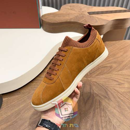 Sneaker Loro Piana aus Wildleder 29