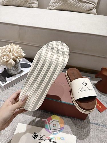 Plateau-Sandalen Loro Piana Summer Walk mit breitem Riemen 19