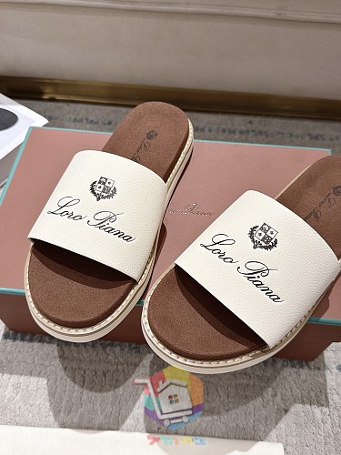 Plateau-Sandalen Loro Piana Summer Walk mit breitem Riemen 24
