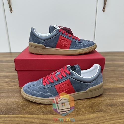Sneaker VALENTINO mit erhabenem Logo an der Seite 11