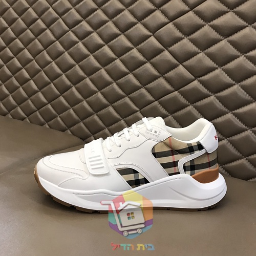 Sneaker BURBERRY mit Karomuster 29