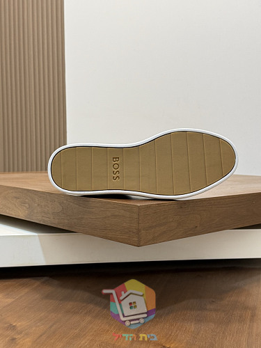 Sneaker BOSS aus Wildleder und Leder 10