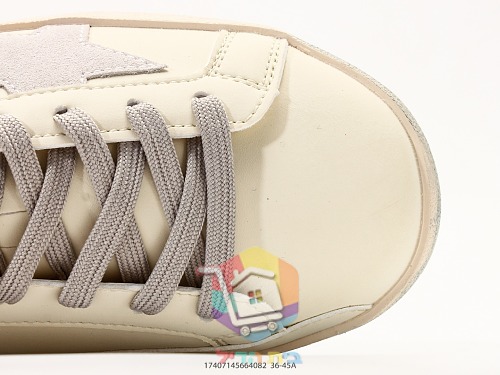 Golden Goose Super-Star Sneaker mit goldenem Glitzerstern 10