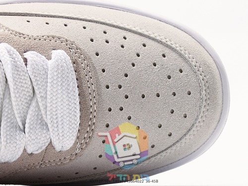 Sneaker Nike Court Vision Low mit Gummisohle 23