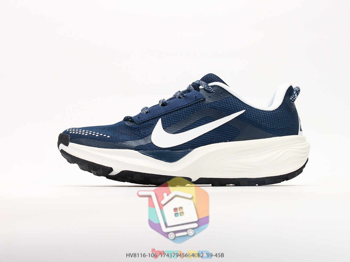 Laufschuhe Nike ACG in Blau und Weiß
