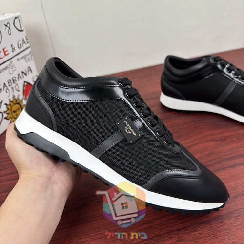 Dolce & Gabbana Sneaker mit Metallplatte an der Seite 20