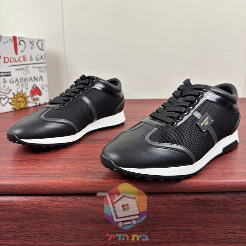 Dolce & Gabbana Sneaker mit Metallplatte an der Seite 27