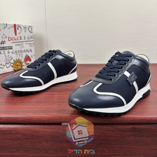 Dolce & Gabbana Sneaker mit Metallplatte an der Seite 28