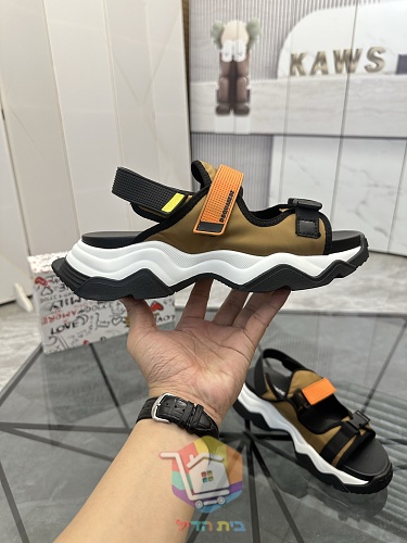 DSQUARED2 Sandalen mit drei verstellbaren Riemen 6