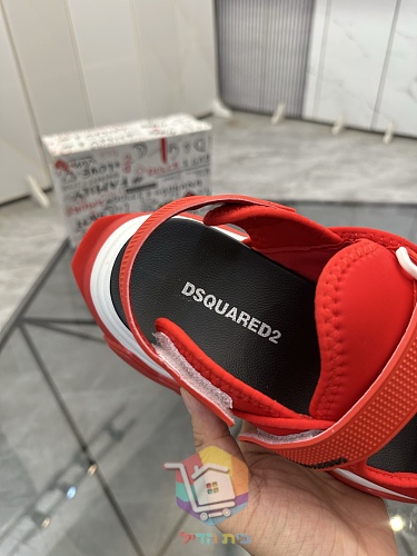 DSQUARED2 Sandalen mit drei verstellbaren Riemen 12