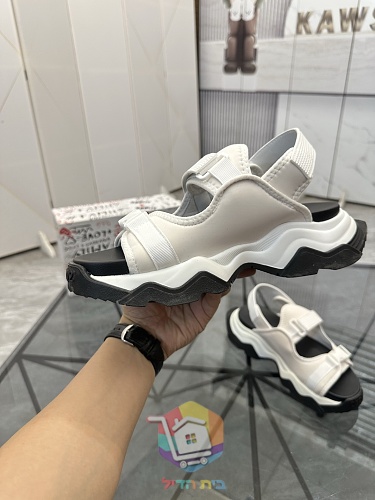 DSQUARED2 Sandalen mit drei verstellbaren Riemen 24