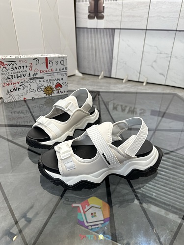 DSQUARED2 Sandalen mit drei verstellbaren Riemen 28