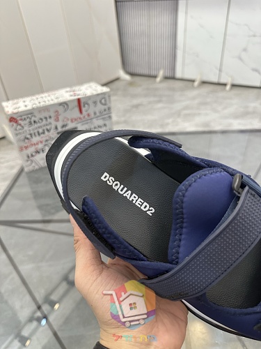 DSQUARED2 Sandalen mit drei verstellbaren Riemen 41