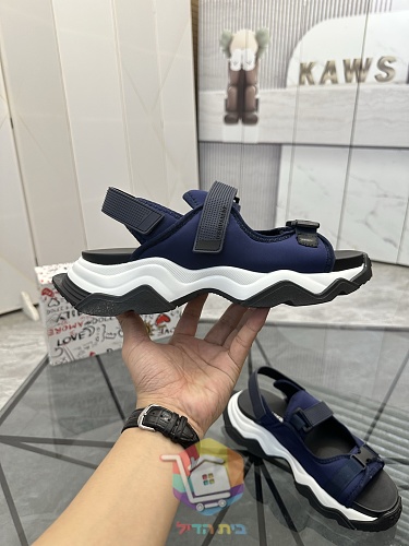 DSQUARED2 Sandalen mit drei verstellbaren Riemen 44
