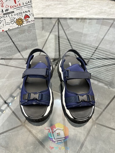 DSQUARED2 Sandalen mit drei verstellbaren Riemen 47