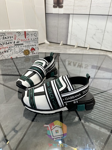 Geschlossene Dolce & Gabbana Mules mit Fersenriemen 18