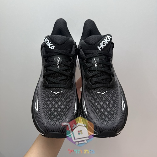 HOKA Laufschuhe in Schwarz und Weiß 8