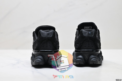 New Balance 9060 in Schwarz und Grau 4