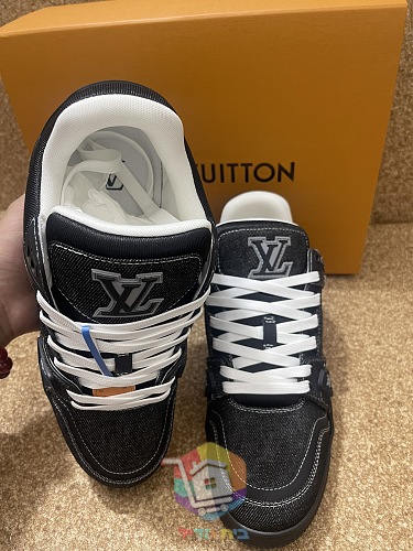 Sneaker Louis Vuitton LV Trainer 19