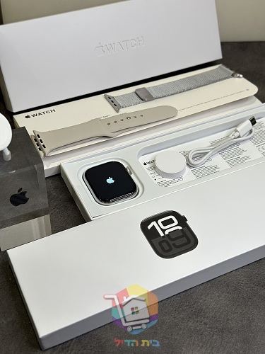 Smartwatch Apple Watch Series 11, 46 mm, cinque colorazioni 4