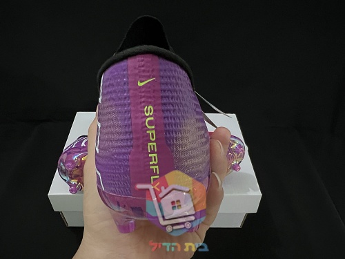 Nike Mercurial Fußballschuhe in Pink und Lila 2