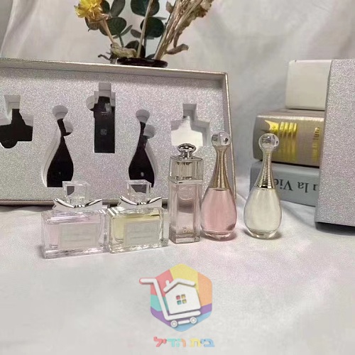 מארז מיני בשמים Dior עם ארבעה בקבוקים 3