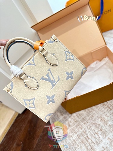 תיק Louis Vuitton OnTheGo מעור מוטבע בשני גוונים, ורוד או שמנת, 18, 25 או 35 ס"מ, תמונה 11