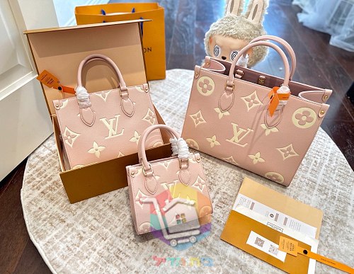 תיק Louis Vuitton OnTheGo מעור מוטבע בשני גוונים, ורוד או שמנת, 18, 25 או 35 ס"מ, תמונה 15