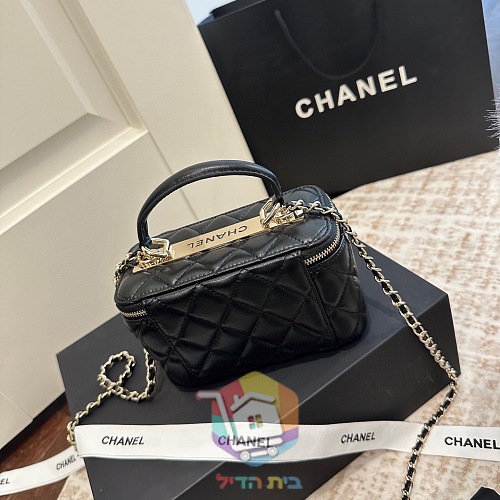 תיק Chanel Vanity Case קטן עם ידית ושרשרת, בשישה גוונים, תמונה 5