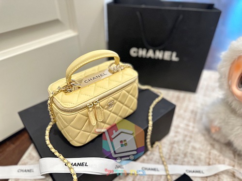 תיק Chanel Vanity Case קטן עם ידית ושרשרת, בשישה גוונים, תמונה 19
