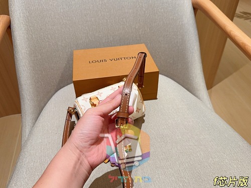 Mini-Zylindertasche Louis Vuitton 2