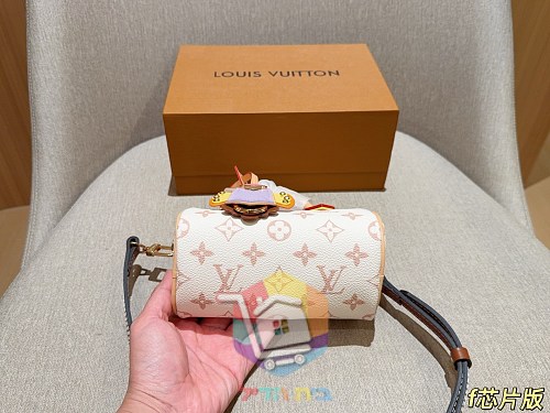 Mini-Zylindertasche Louis Vuitton 4