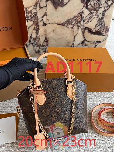 Louis Vuitton Tasche in Kuppelform mit Henkeln und Schulterriemen 10